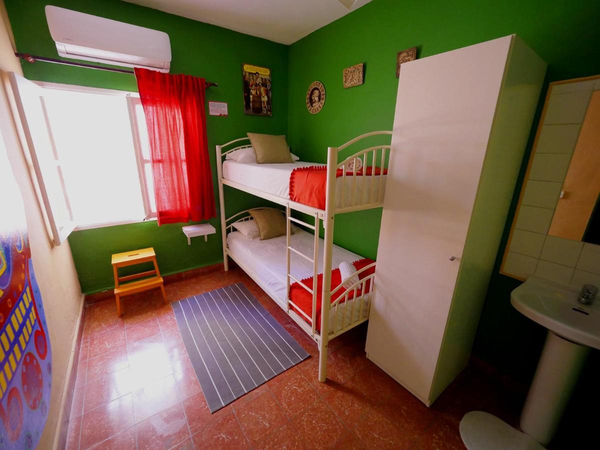 Hostal Giramundo Ίμπιζα Πόλη Εξωτερικό φωτογραφία